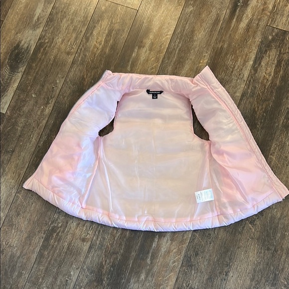 Calvin Klein Jeans Light Pink Puffer Vest - Picture 4 of 6